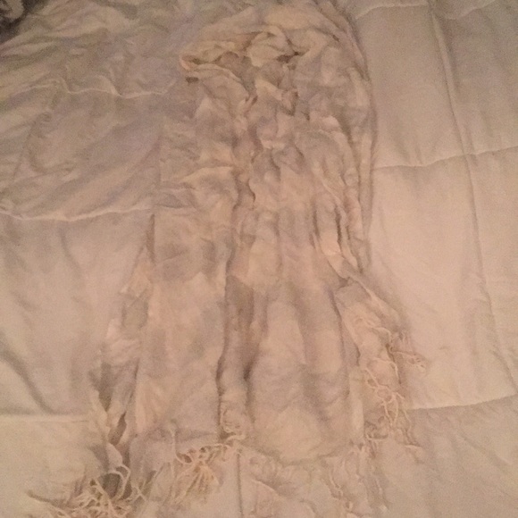 Scarf - Picture 2 of 3